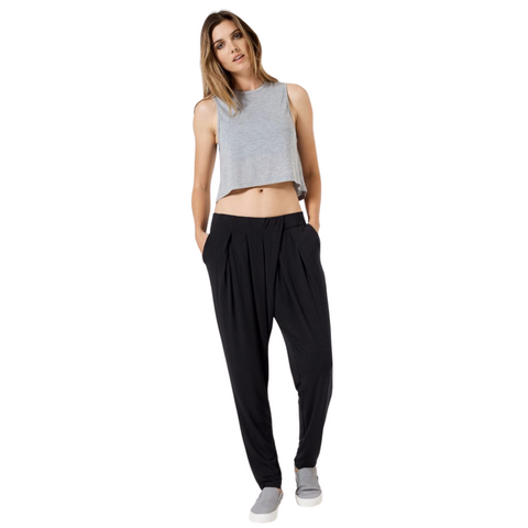 Control Twist Pleat Pant - Relaxed Fit Trouser